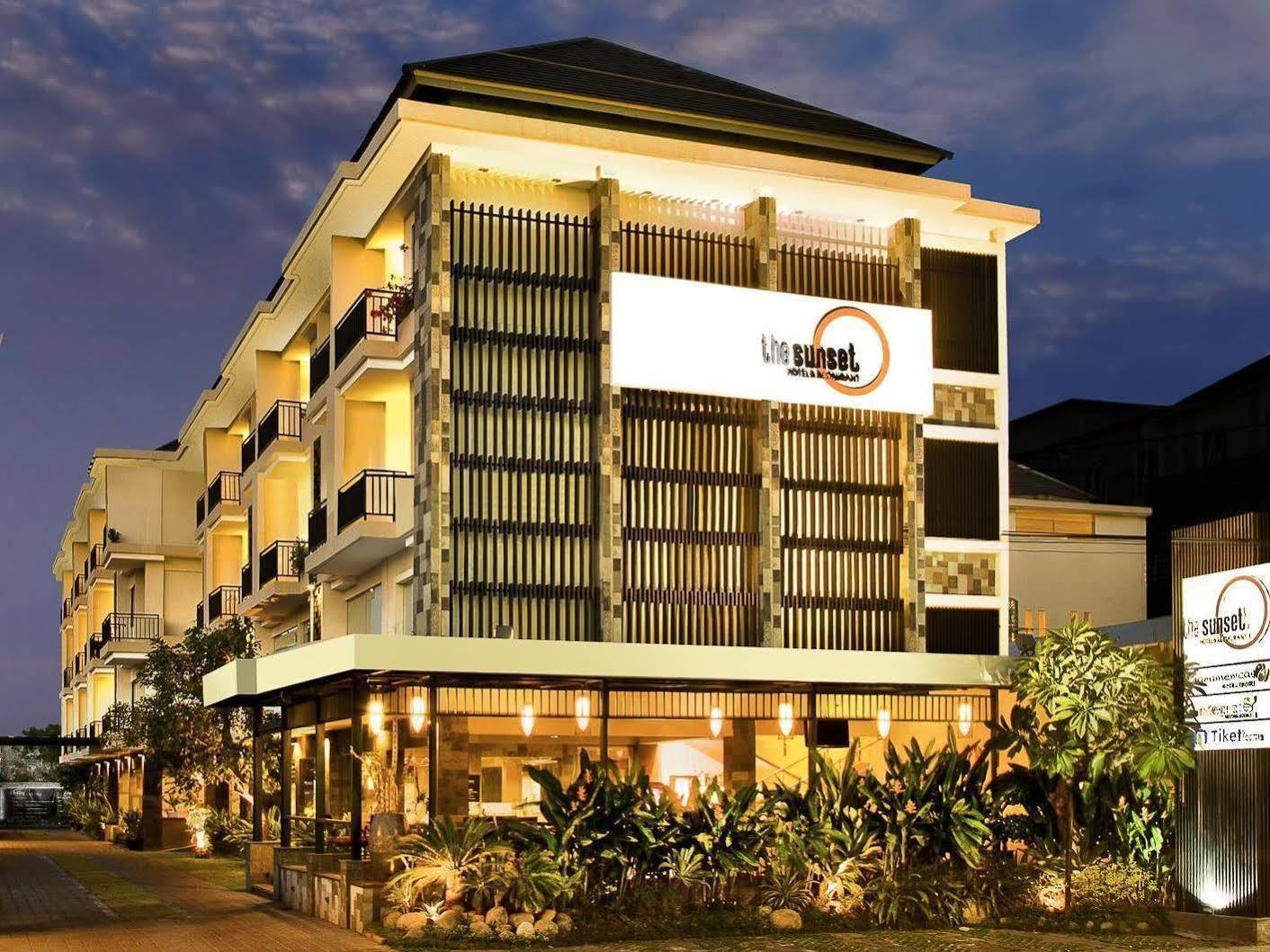 Bloo Bali Hotel Кута Экстерьер фото